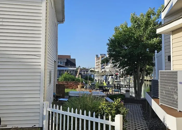 Cozy Bayside Beachhouse *